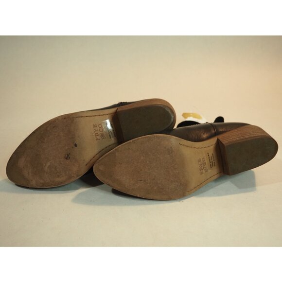 Frye & Co "Rubie" Black Leather Pointed Toe Western Style Ankle Boots, Sz 6.5 US - Picture 8 of 10